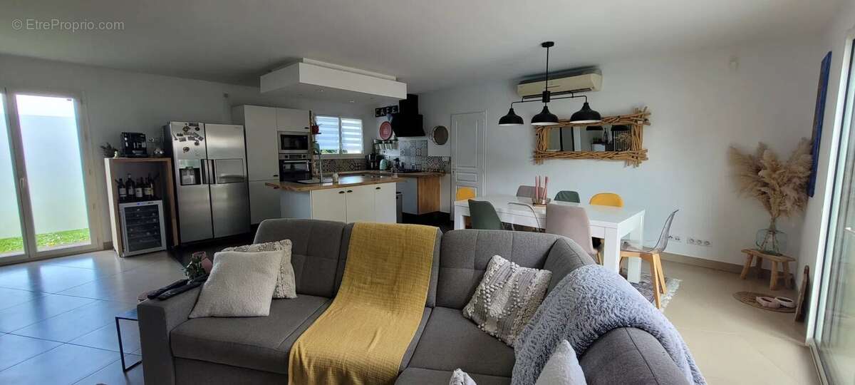 Maison à SAINT-DENIS-DE-PILE