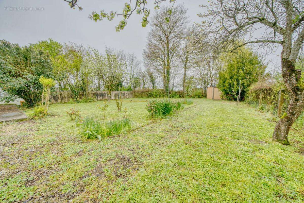 Maison à SAINT-GEORGES-DU-BOIS