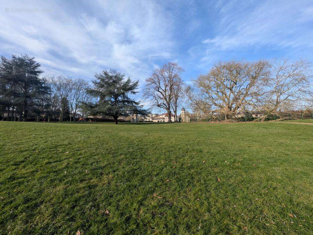 Maison à LES CLAYES-SOUS-BOIS