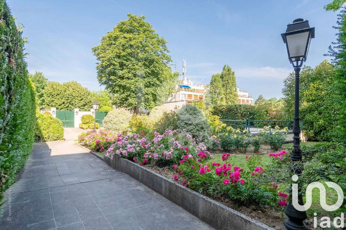 Photo 2 - Appartement à VERSAILLES