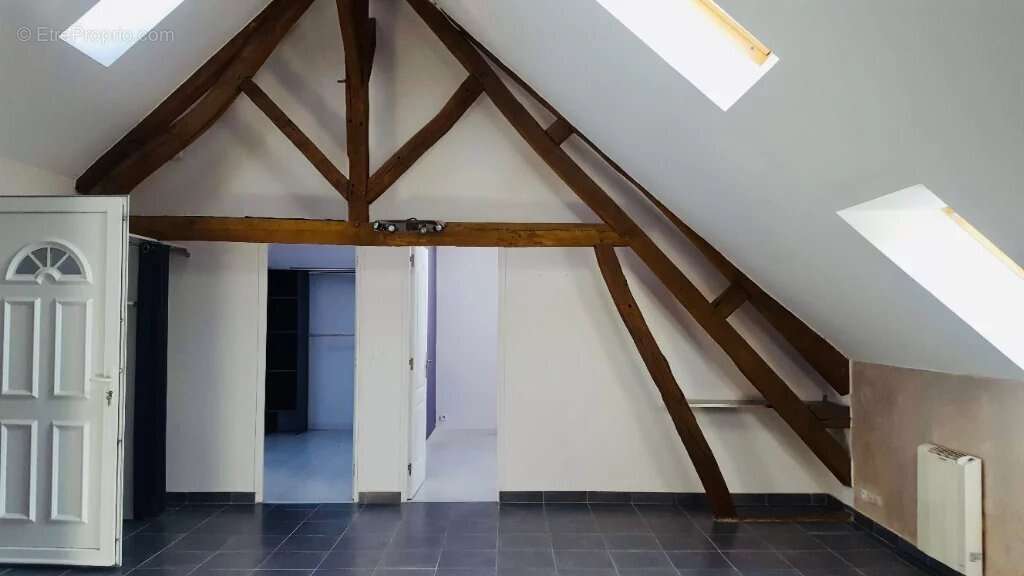 Appartement à AUNEAU