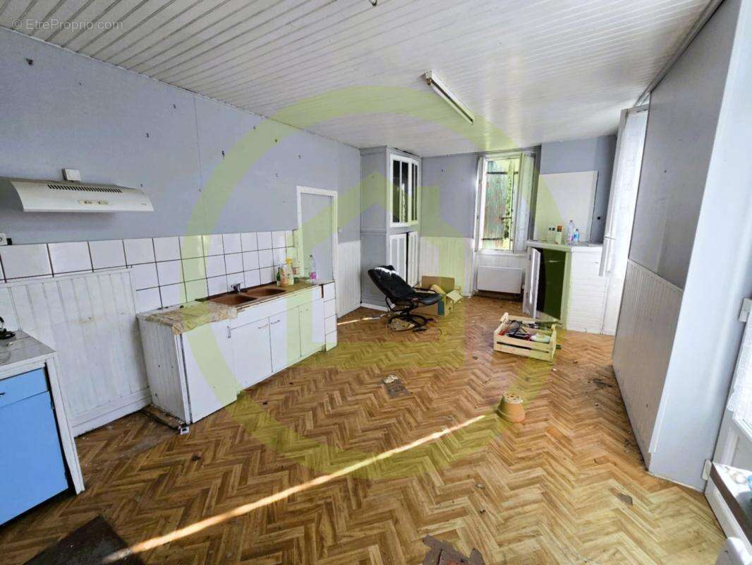 Maison 90 m² à Mosnac  - photo 7