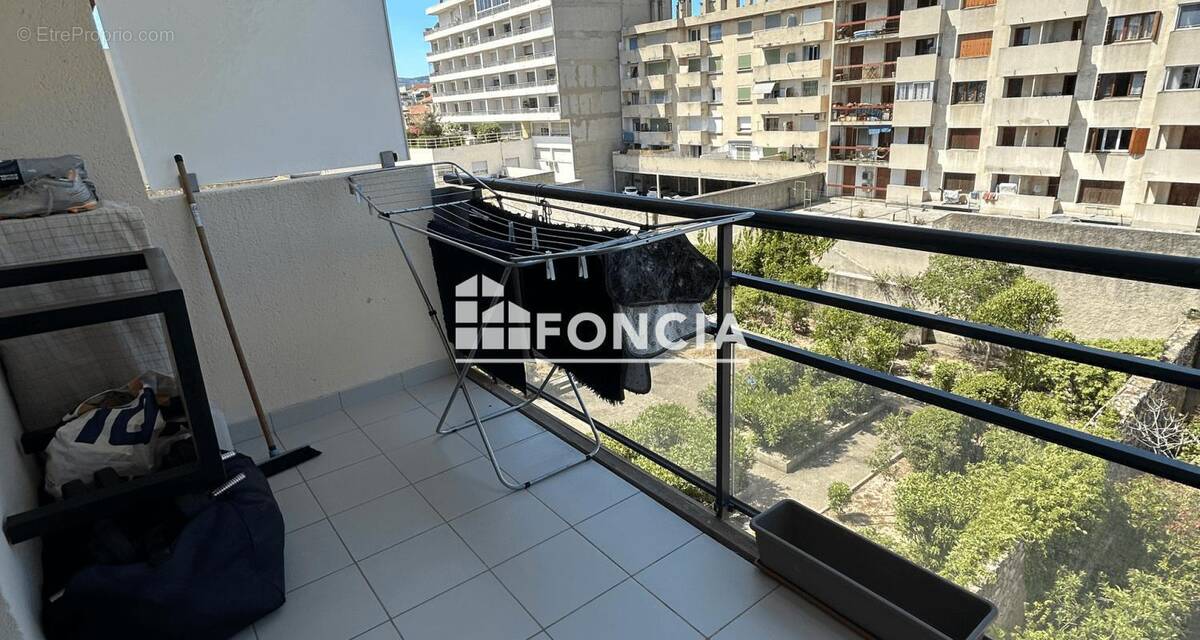 Appartement à MARSEILLE-5E