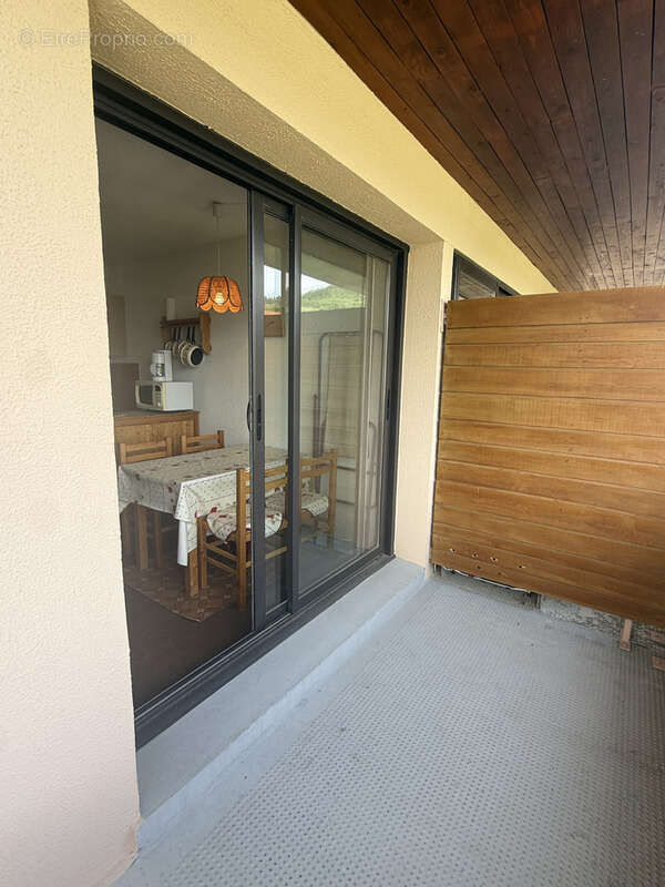 Appartement à ENCHASTRAYES