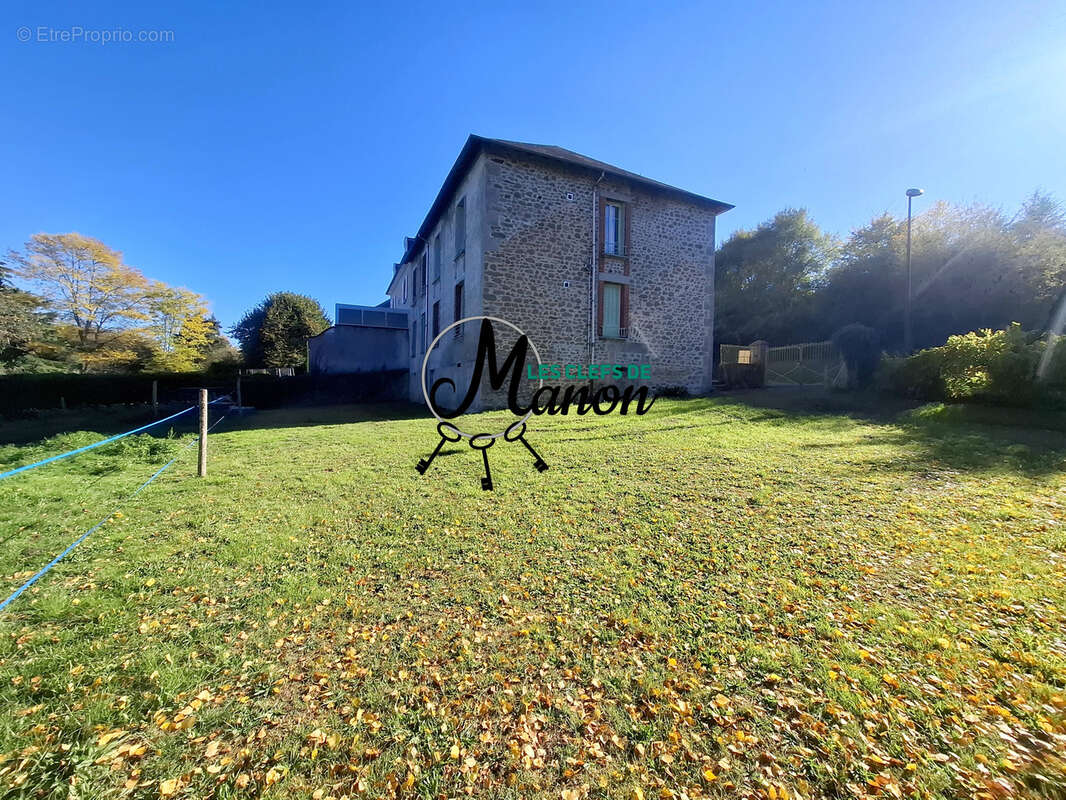 Appartement à SAINT-SULPICE-LAURIERE
