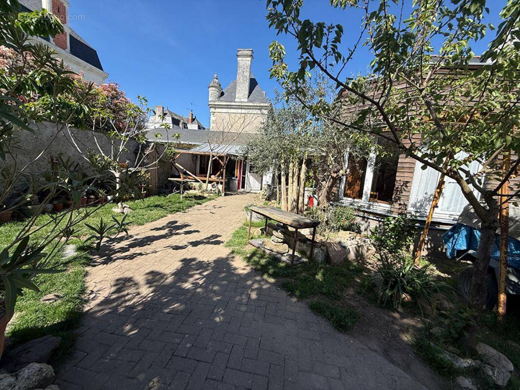 Maison à SAINT-MATHURIN-SUR-LOIRE