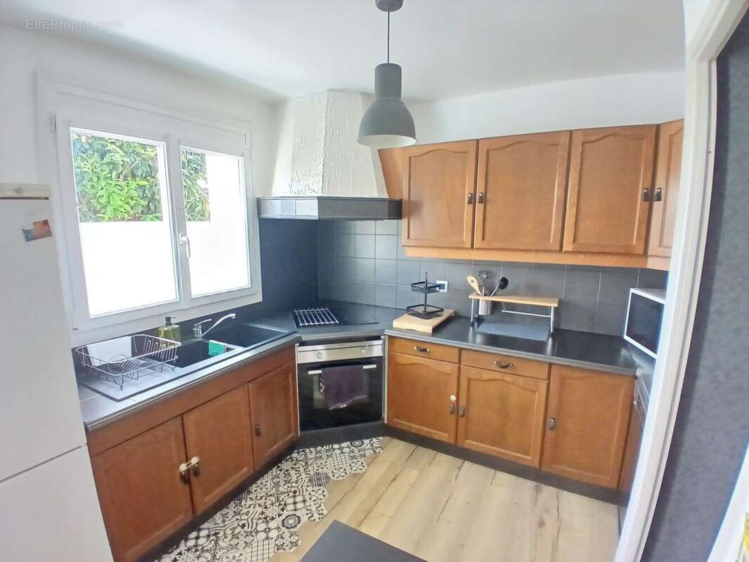 Cuisine - Maison à JUILLY