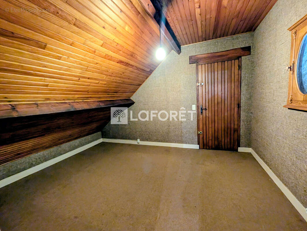 Maison Noisy Sur Ecole 9 pièce(s) 178 m2 - photo 15