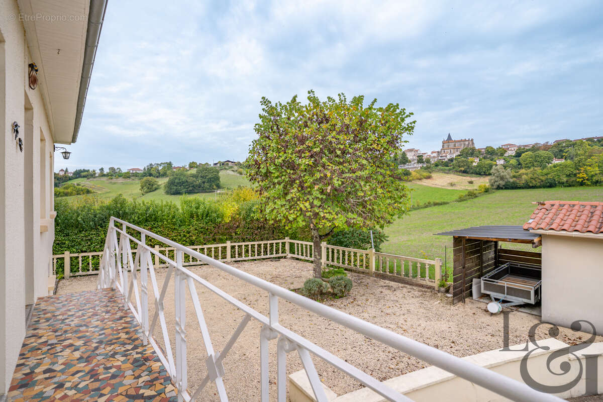 Maison à MONCLAR