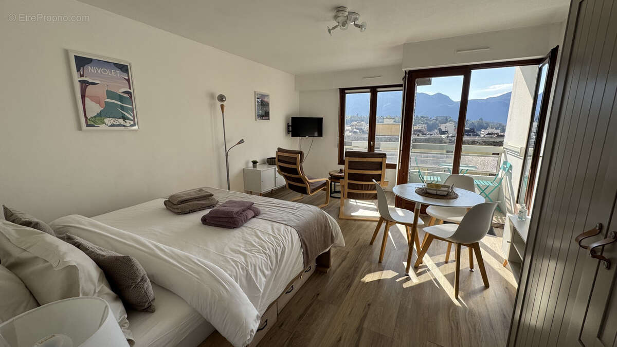 Appartement à AIX-LES-BAINS