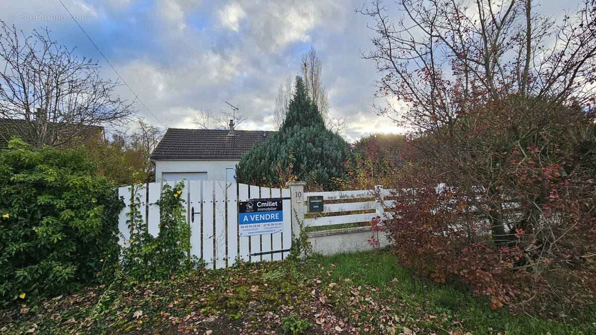 Maison à ERVAUVILLE