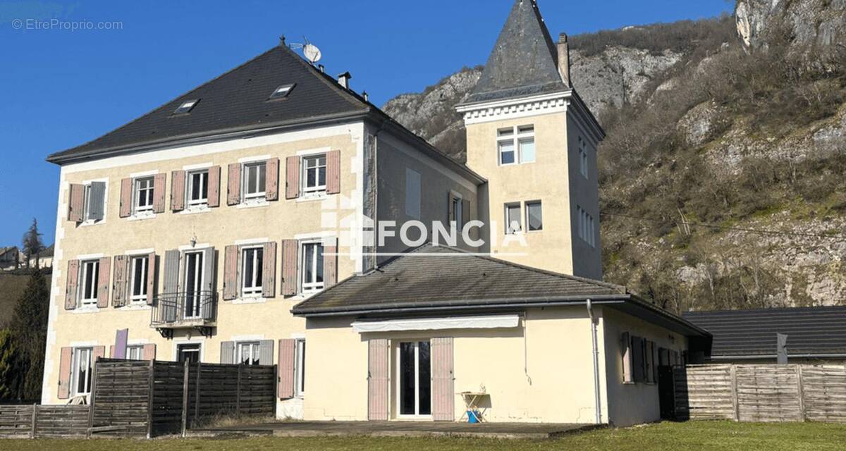 Appartement à VIRIGNIN