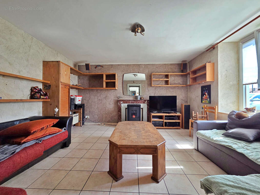 Maison à XIVRAY-ET-MARVOISIN