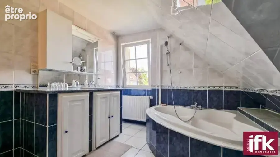 WICKERSCHWIHR – Maison meublée avec gîte et piscine - photo 10