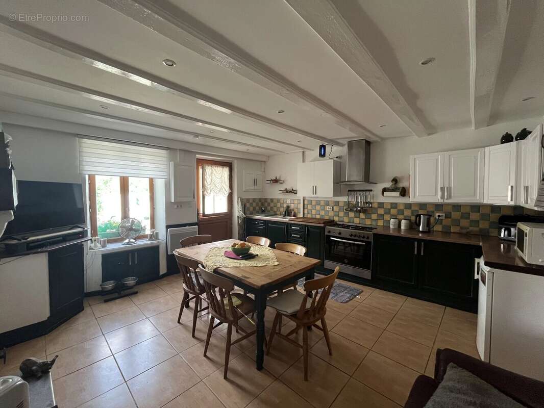 Charmant maison de campagne de 3 chambres proche d'une ville - photo 4