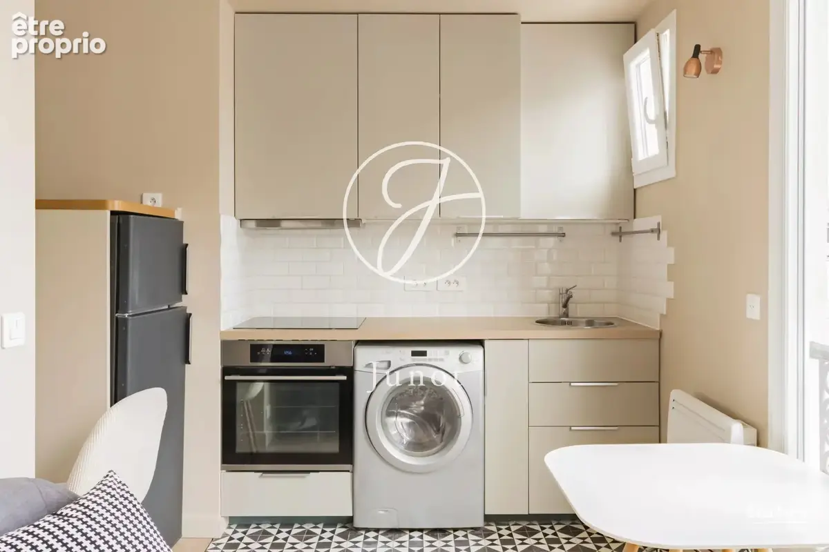 Paris 7e - GROS CAILLOU / RUE AMÉLIE - Studio / 2 pièces - 23,17m² - 1 chambre - Dernier étage - Vue dégagée - photo 7