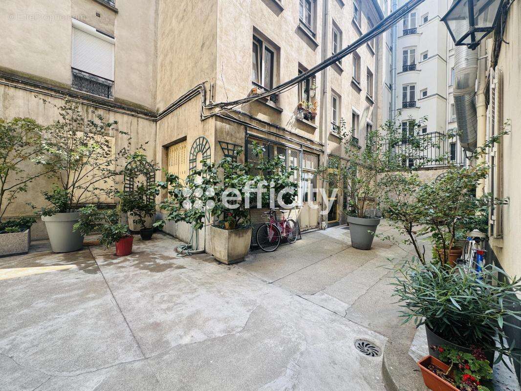 Appartement à PARIS-12E