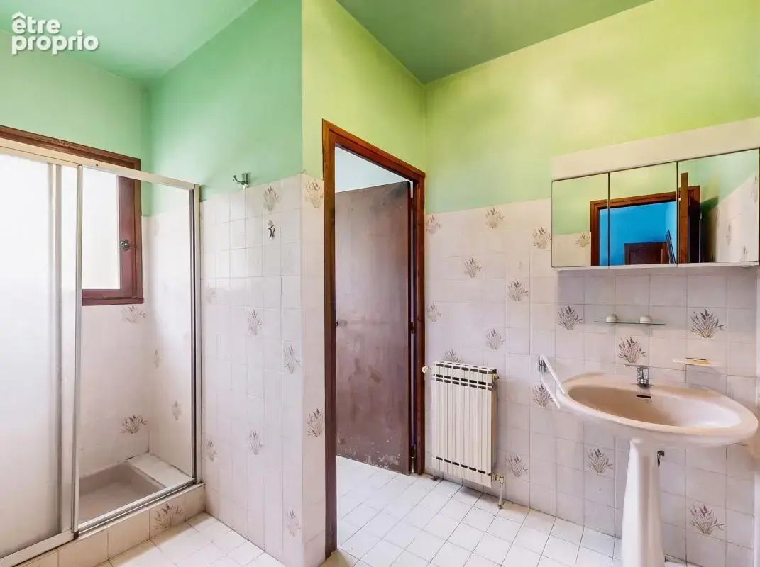 Maison T7 avec piscine et terrain - photo 5