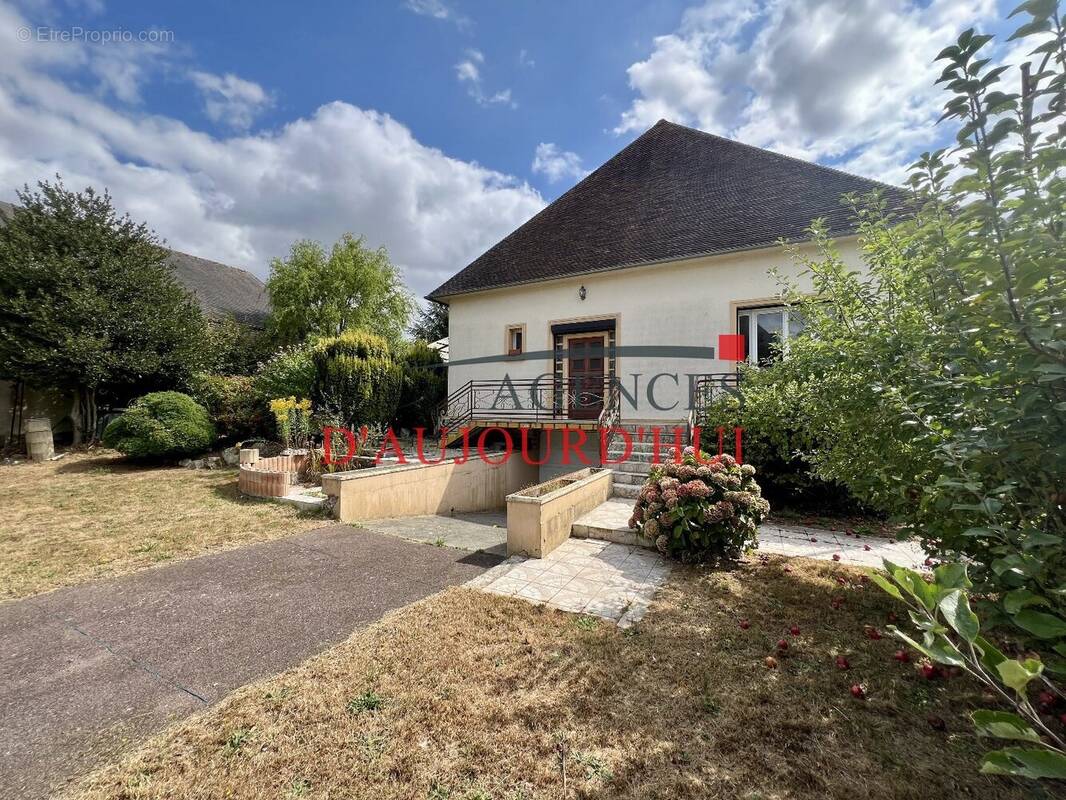 Maison à VILLERS-BOCAGE