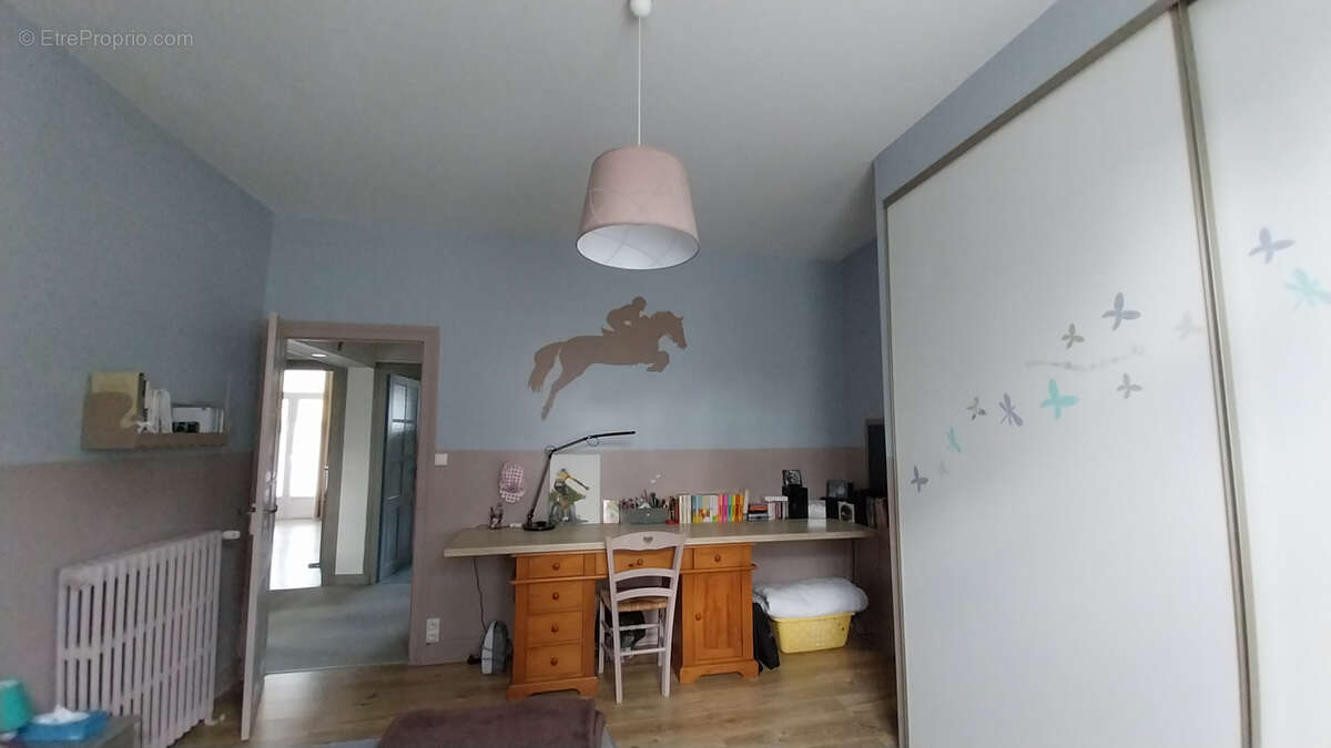 Maison à SAINT-ASTIER