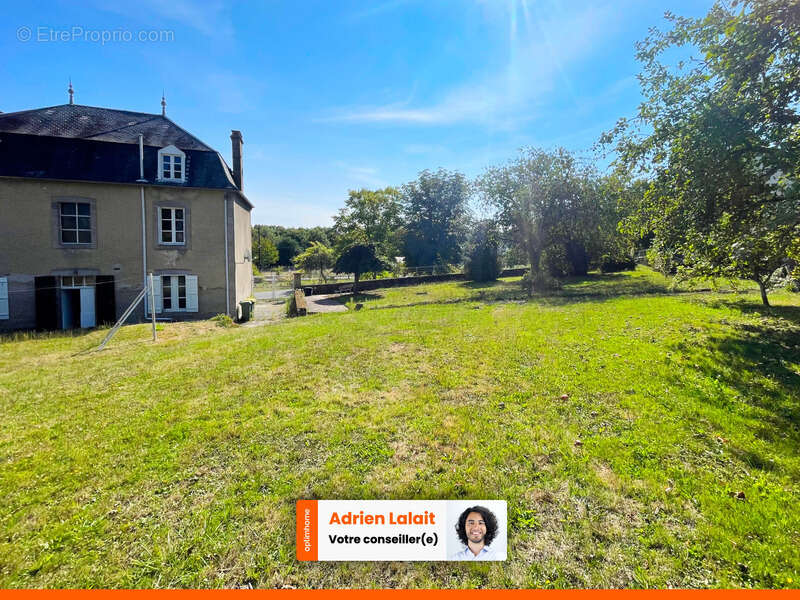 Maison à BERSAC-SUR-RIVALIER