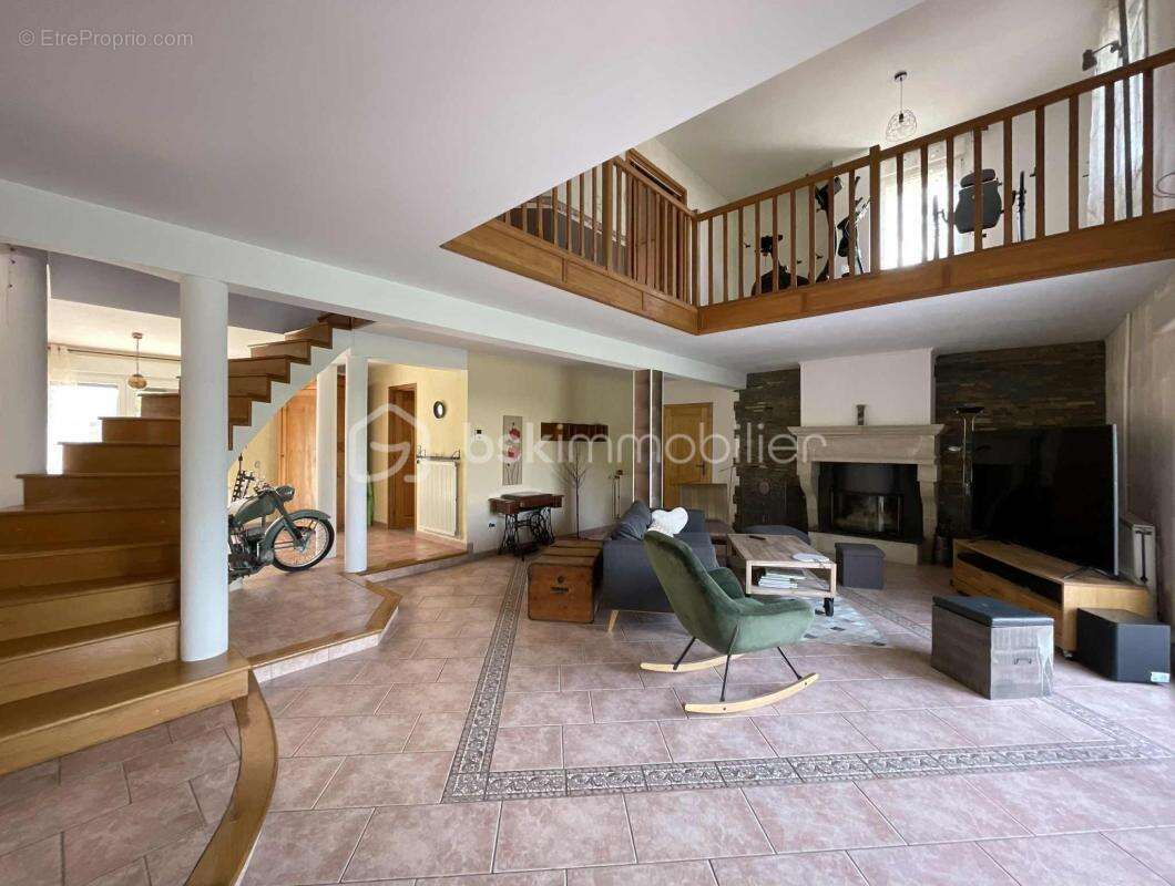 Maison rénovée à vendre - Chevillon - 225 m² - photo 3