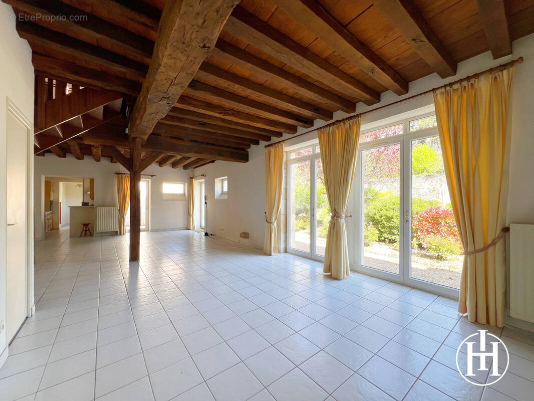 Appartement à SAINT-AMAND-MONTROND