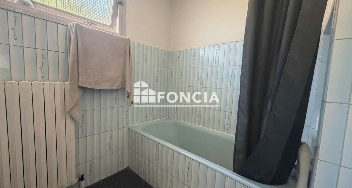 Appartement à VIZILLE