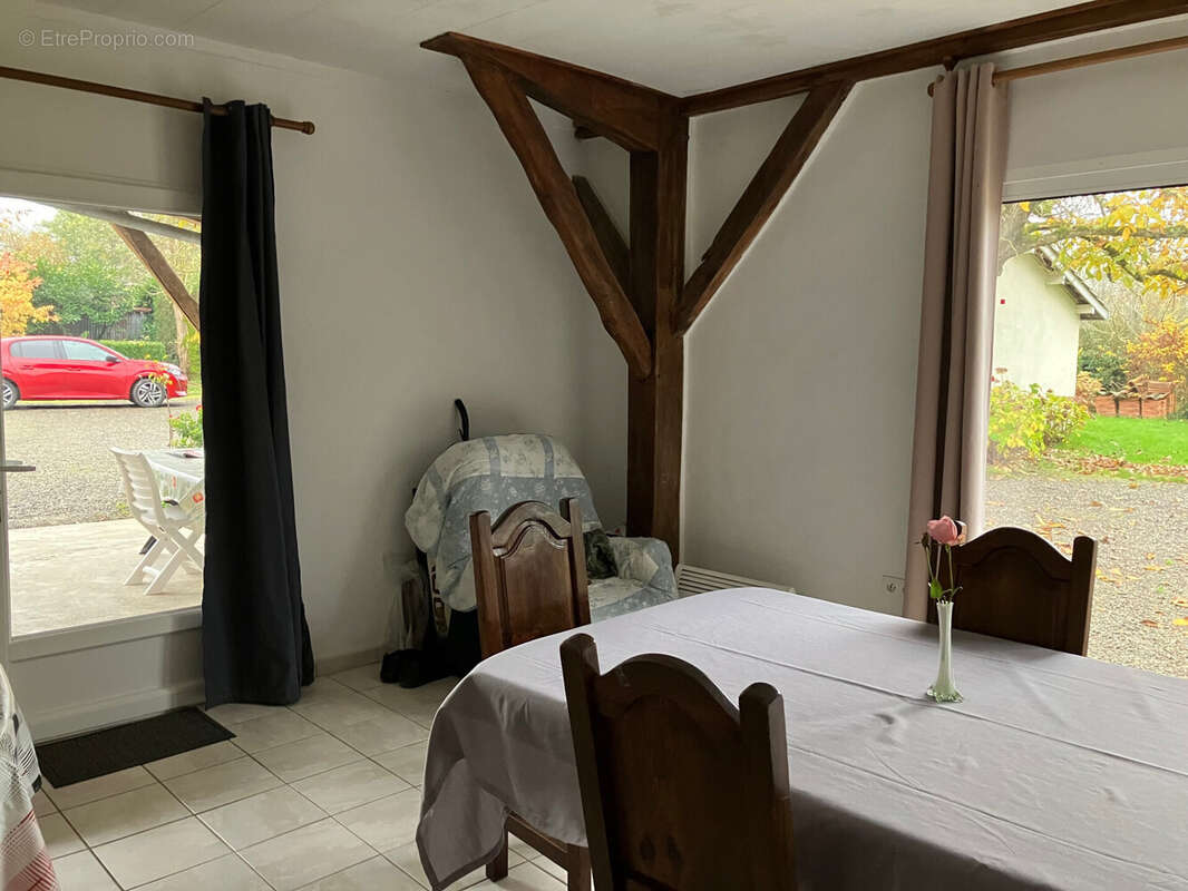 Maison à TIESTE-URAGNOUX