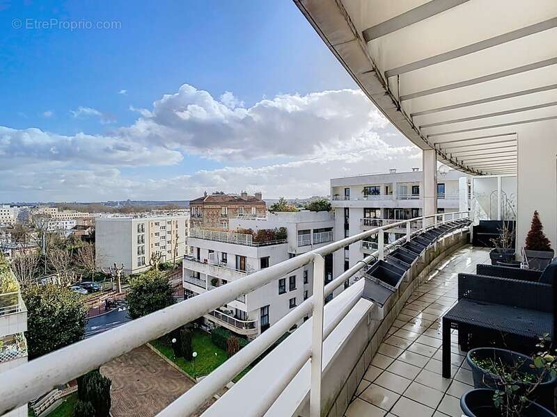 Appartement à SURESNES
