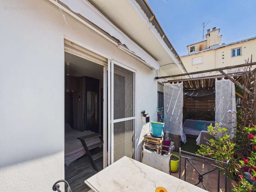 A  vendre juan les pins dernier etage traversant - photo 2