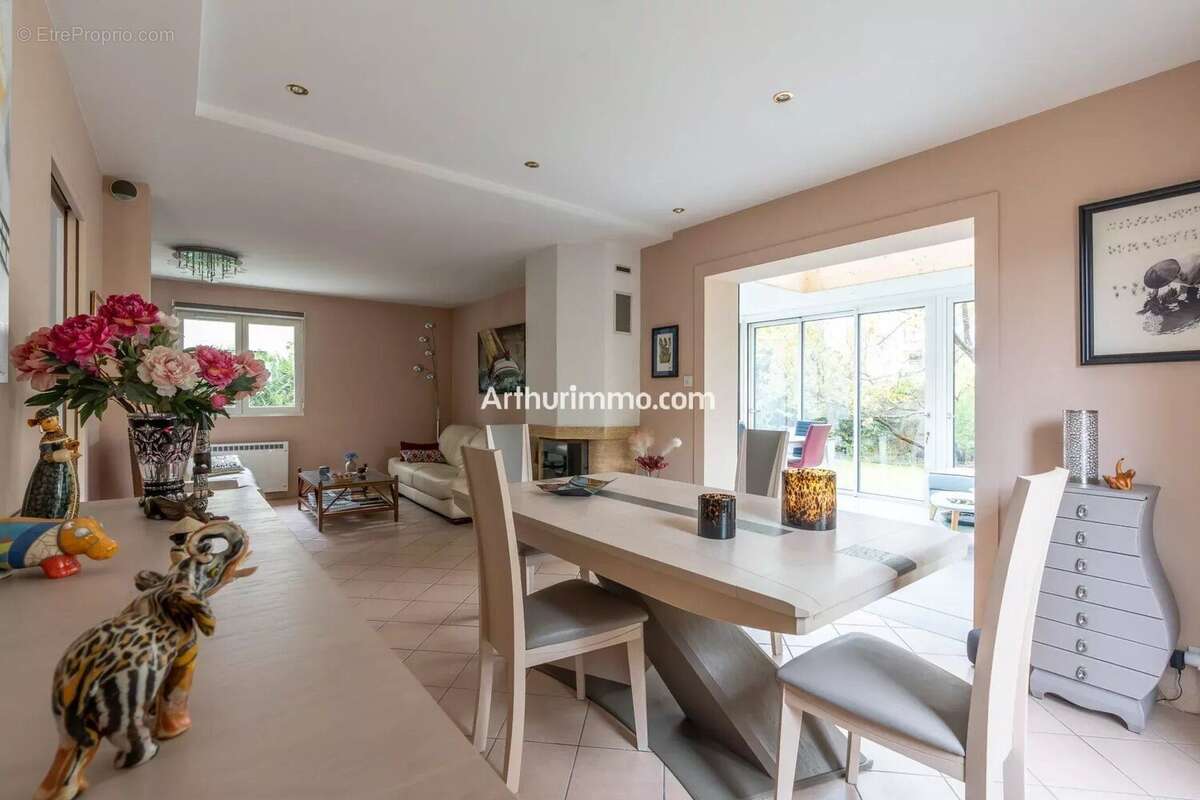 Maison à SUCY-EN-BRIE