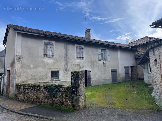Maison à VAYRES