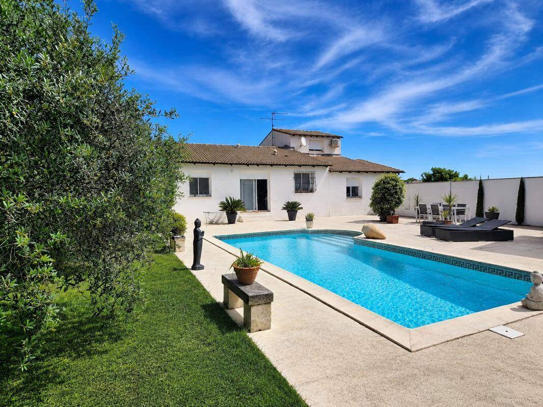 Maison à CLARENSAC