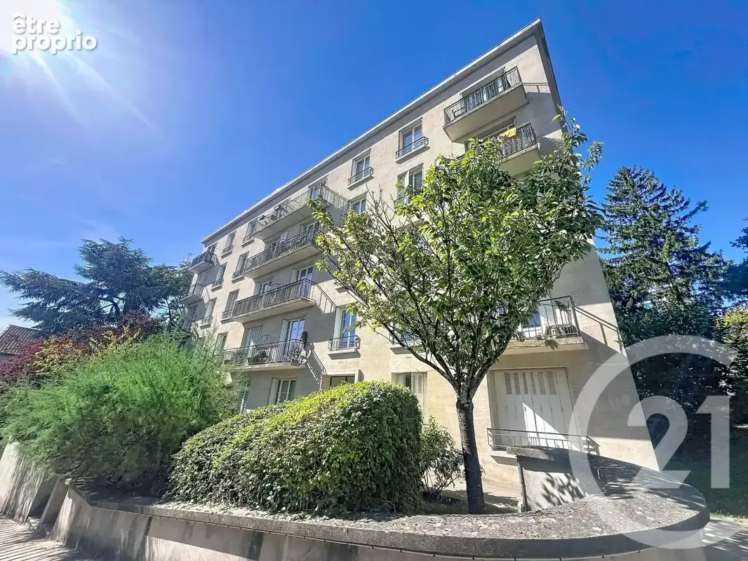 Appartement 2 pièces 55 m² à vendre à Saint-Cloud (92210) - photo 9