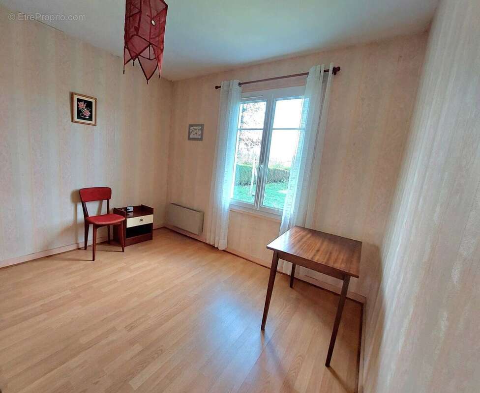 Maison à CELLE-LEVESCAULT