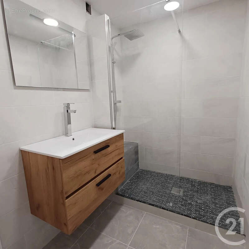 Appartement à SAINT-ANDRE-LES-VERGERS