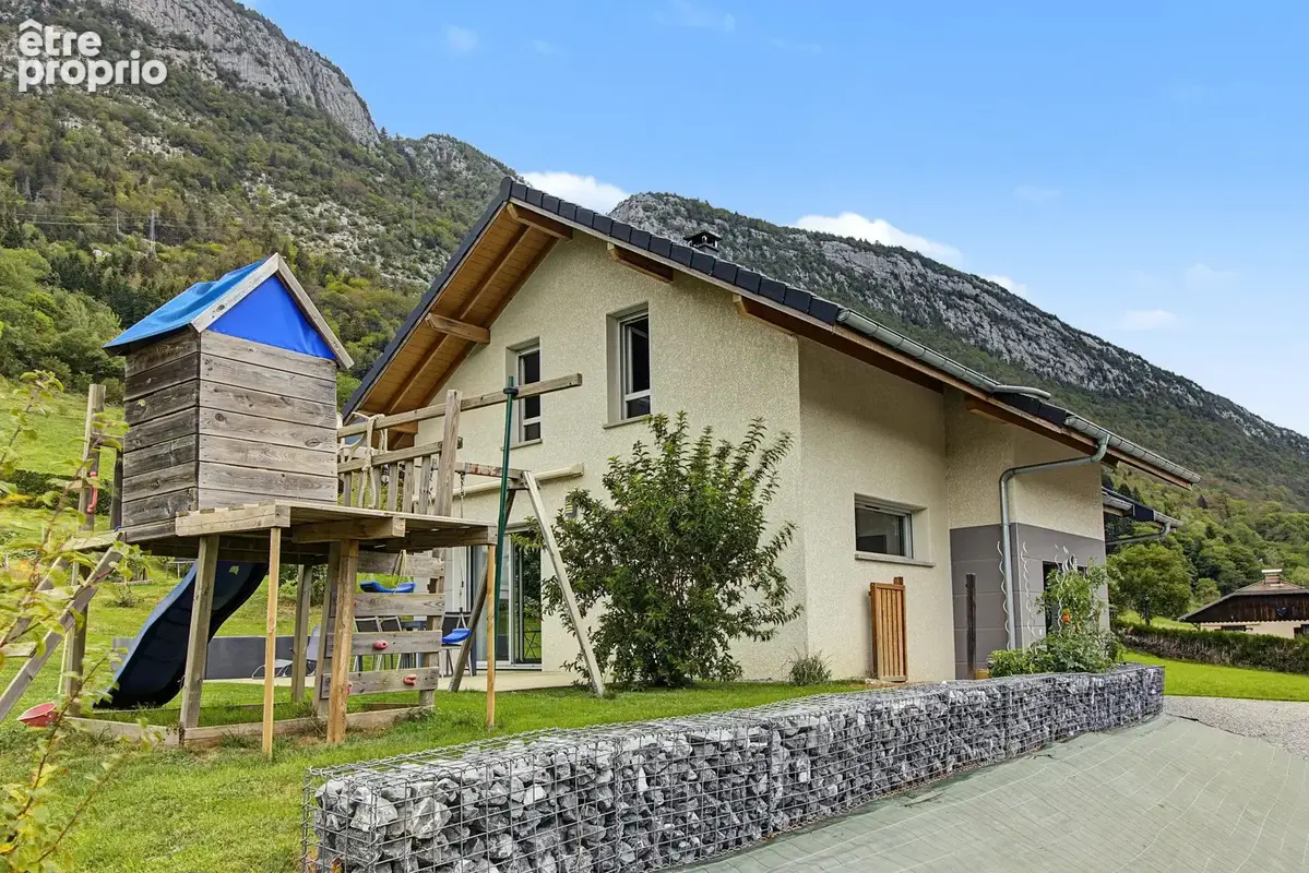 Maison 5 pièces 105 m² à vendre à Entrevernes (74410) - photo 3