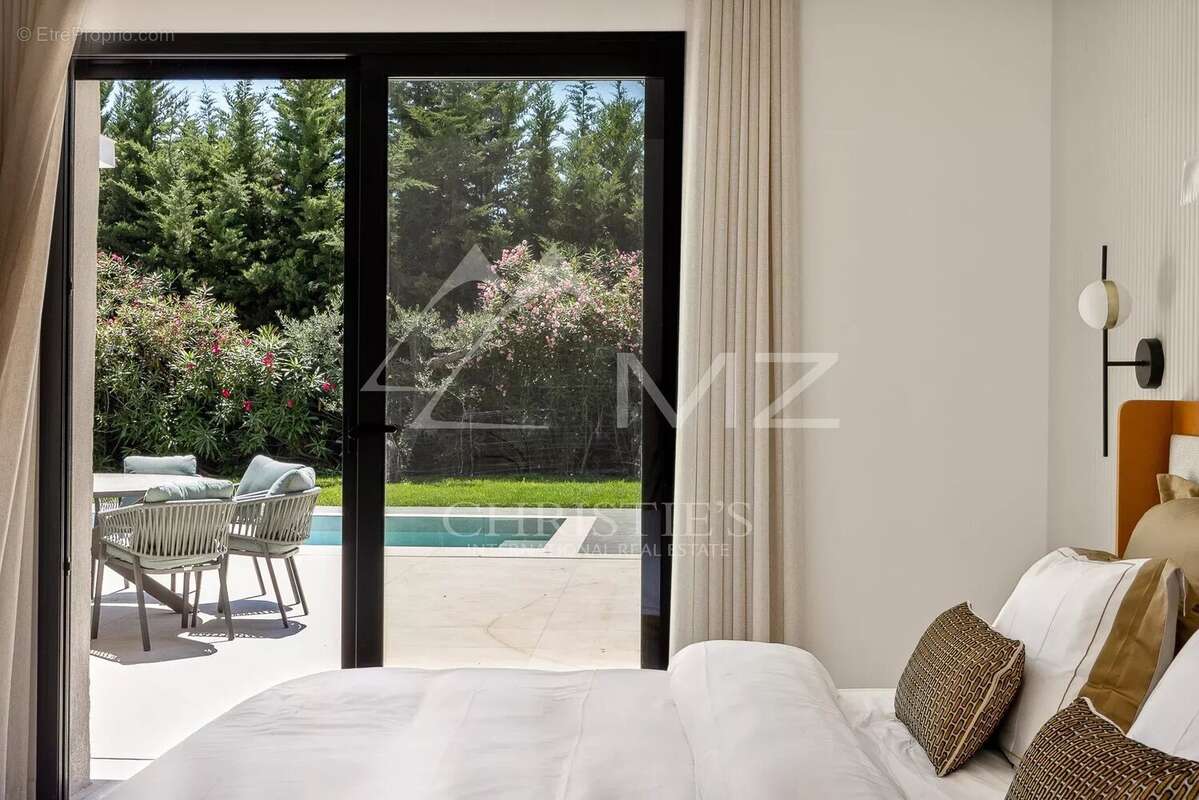 Maison à MOUGINS