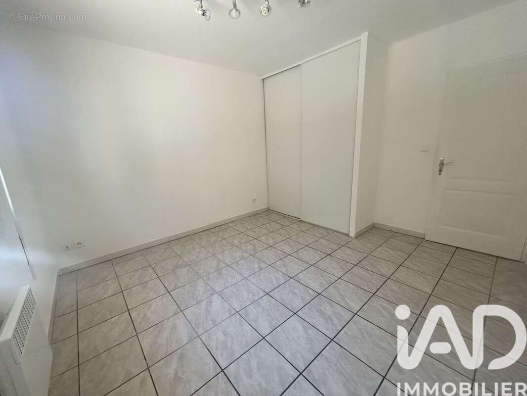 Maison 89 m² à Saint-Martin-De-Bromes  - photo 9