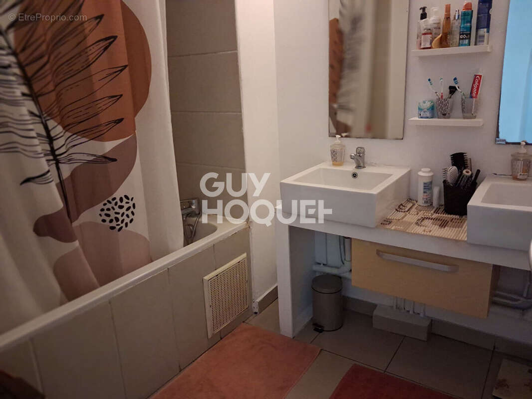 Appartement à SAINT-DENIS