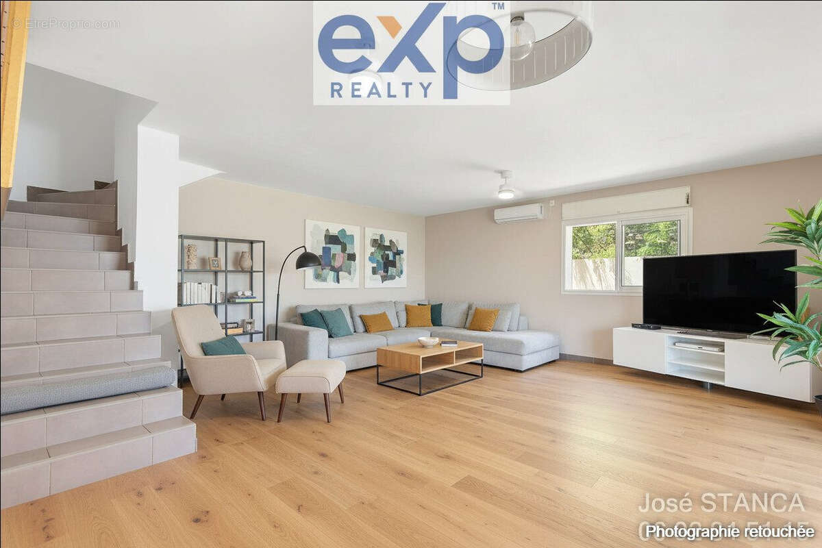 Maison 170 m² à Saint-Paul  - photo 6