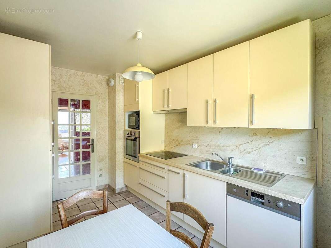 n°10 - Appartement à SAINT-EGREVE