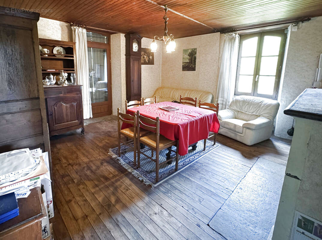 Maison à LES ARQUES