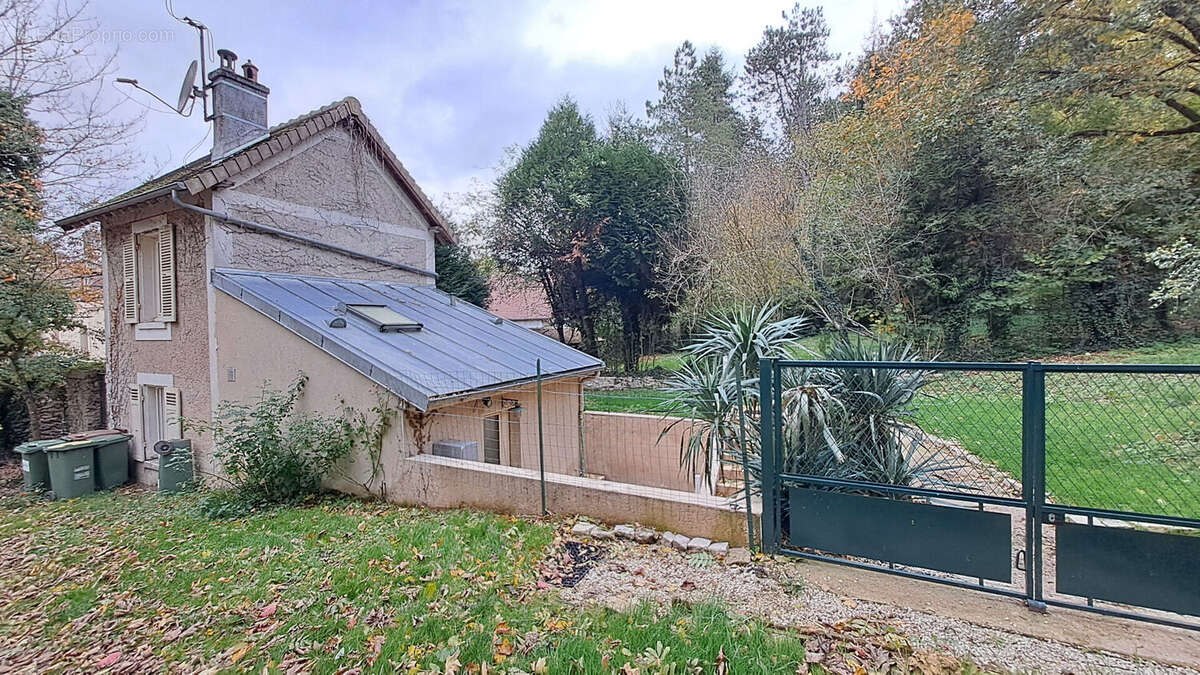 Maison à SAINT-FORGET