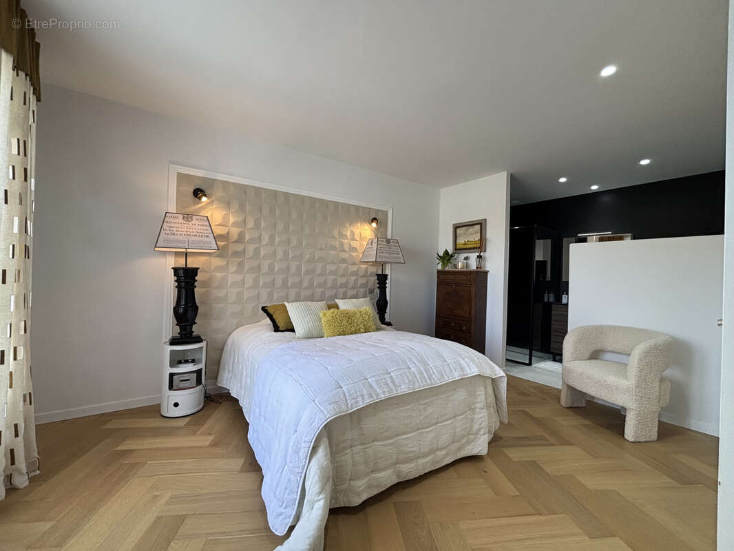 Maison à SAINT-GEORGES-DE-DIDONNE