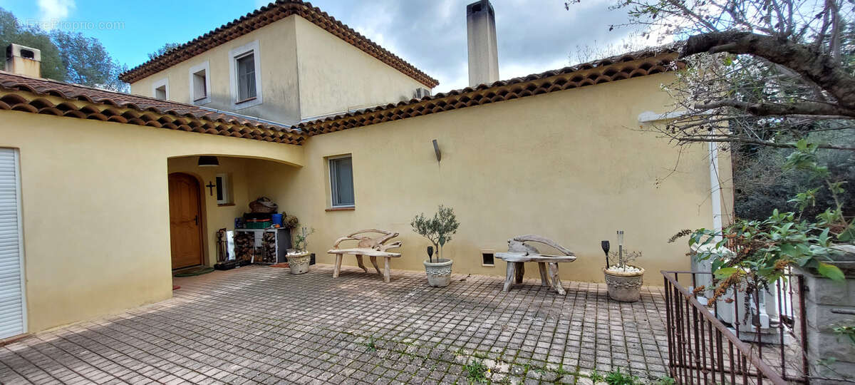 Maison à MARSEILLE-11E