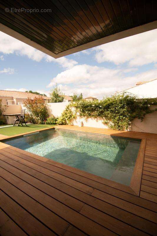 Maison à OLONZAC