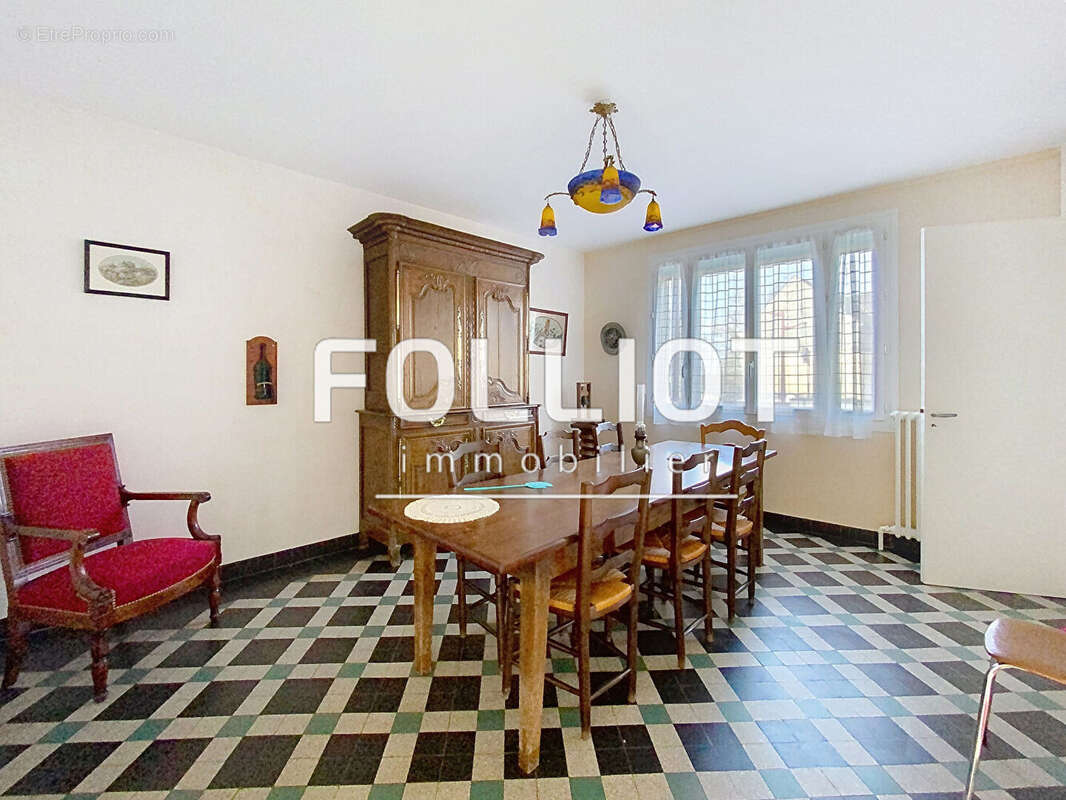 Maison à VILLERS-BOCAGE