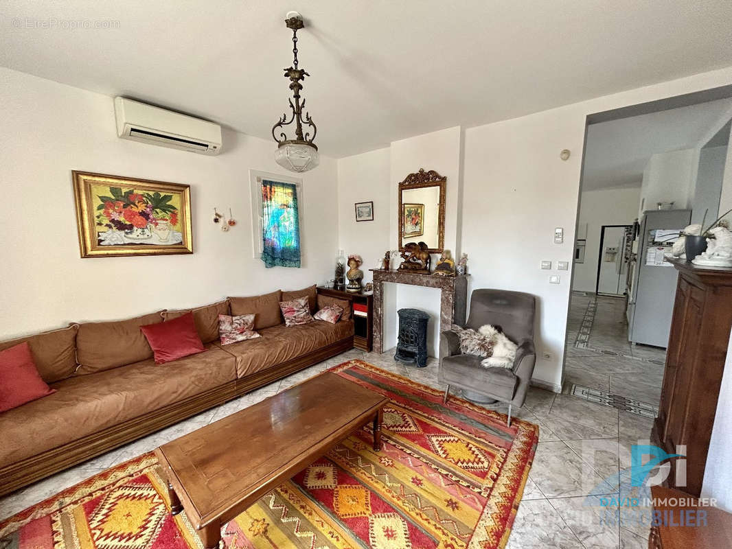 Maison à ESPONDEILHAN